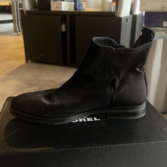 Tommy Hilfiger boots - Picture 4 of 6